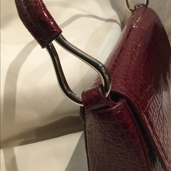 TOSOCO made in Italy RED PURSE W/ SILVER HARDWARE - Picture 5 of 5